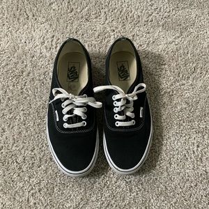 Vans authentic size 9